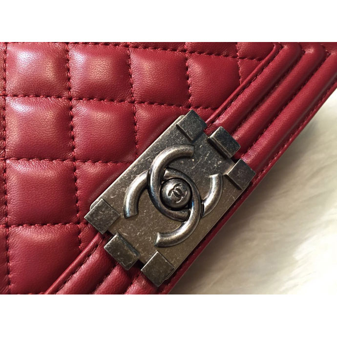 2015 Boy Chanel Flap Shoulder Bag Original Sheepskin Leather A67085 Burgundy