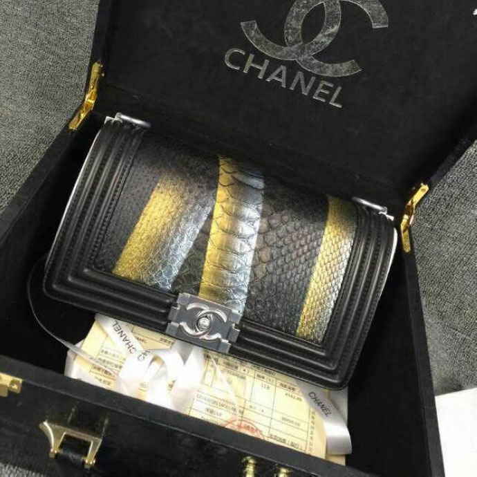 2015 Boy Chanel Flap Shoulder Bag Python Leather A66095 Black