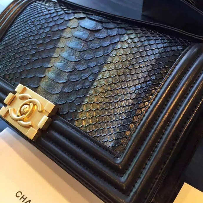 2015 Boy Chanel Flap Shoulder Bag Python Leather A66095 Black