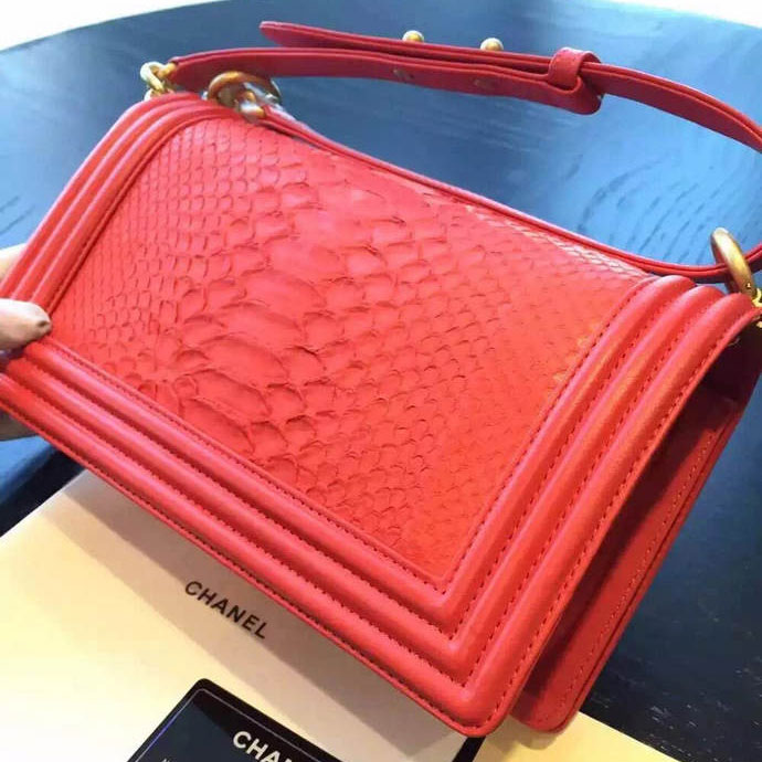 2015 Boy Chanel Flap Shoulder Bag Python Leather A66095 Red with Gold