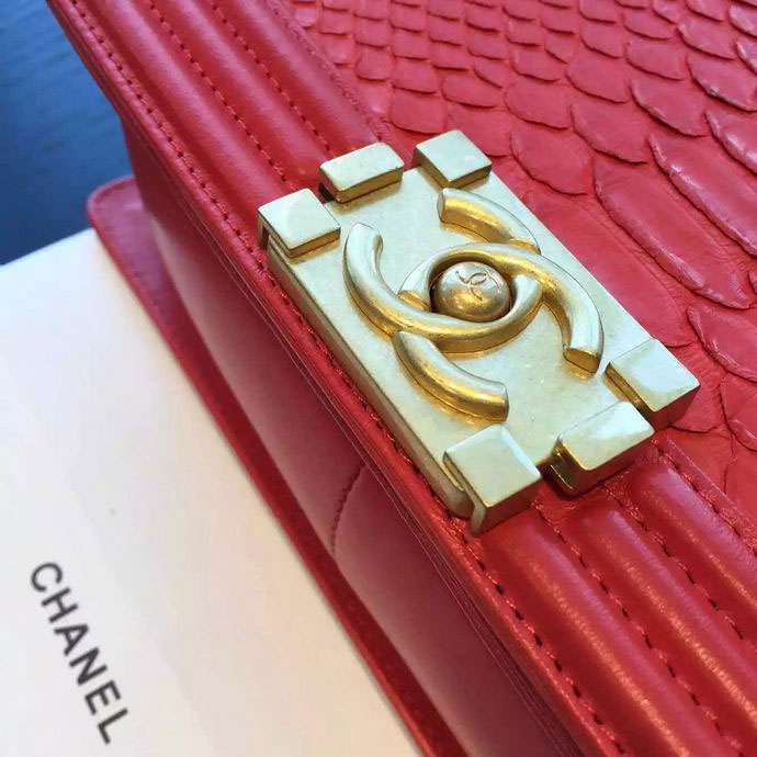 2015 Boy Chanel Flap Shoulder Bag Python Leather A66095 Red with Gold