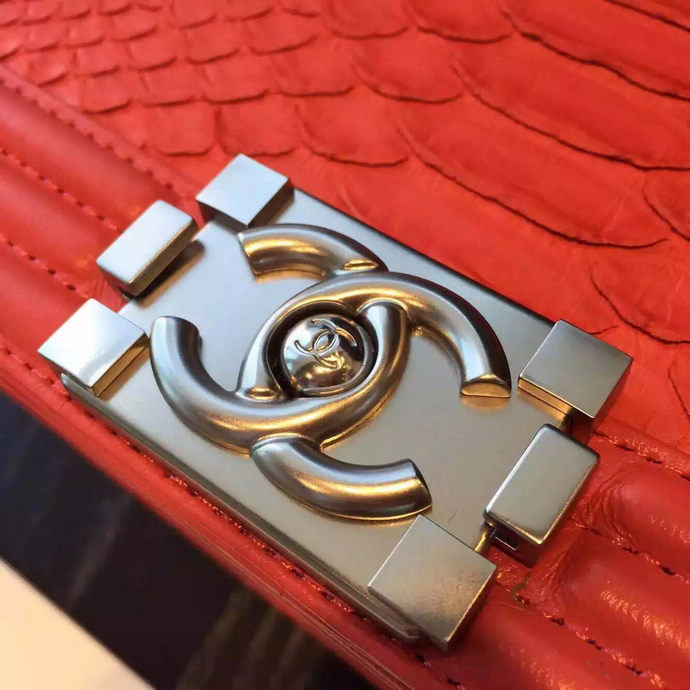 2015 Boy Chanel Flap Shoulder Bag Python Leather A66095 Red with Silver