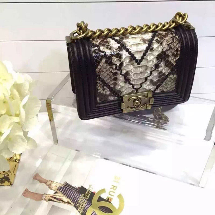 2015 Boy Chanel Flap Shoulder Bag Python Leather A67085 Black