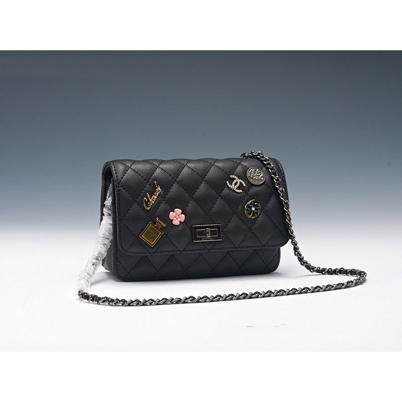 2015 Chanel Badge Bag Flap Shoulder Bag Sheepskin Leather A8878 Black