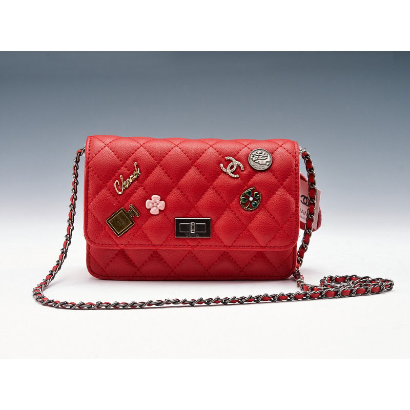 2015 Chanel Badge Bag Flap Shoulder Bag Sheepskin Leather A8878 Red