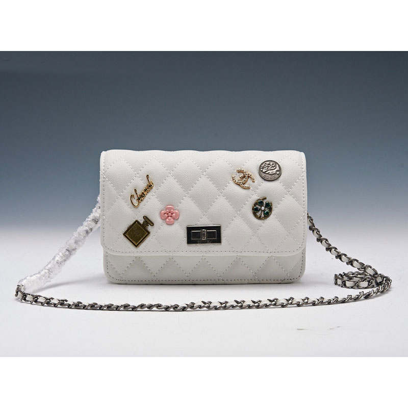 2015 Chanel Badge Bag Flap Shoulder Bag Sheepskin Leather A8878 White