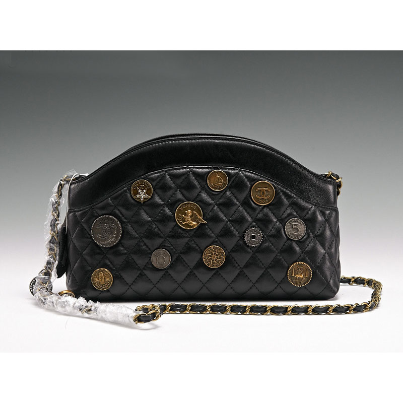 2015 Chanel Badge Shoulder Bag Sheepskin Leather A8872 Black