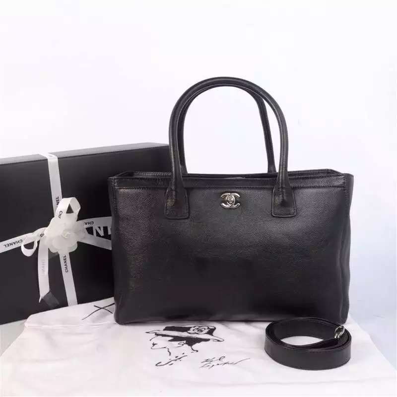 2015 Chanel Black Original Calfskin Leather Tote Bag A67008