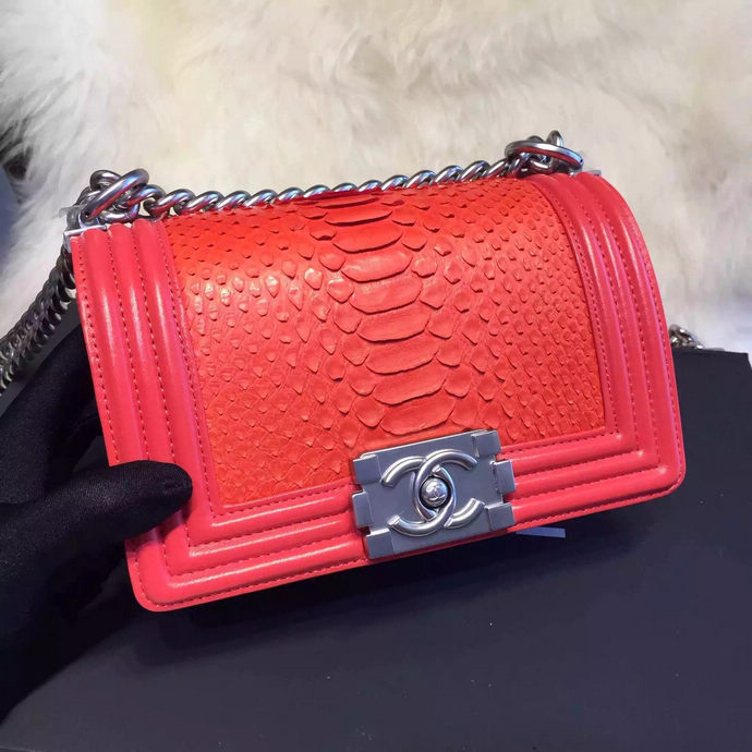 2015 Chanel Boy Flap Shoulder Bag Python Leather A66094 Red