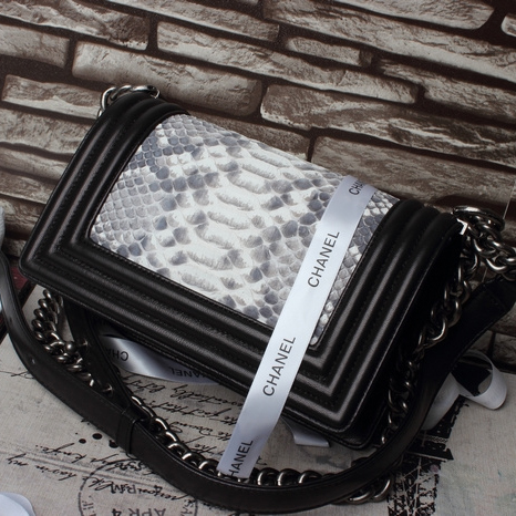 2015 Chanel Boy Flap Shoulder Bag White Original Snake Leather A67086 Silver