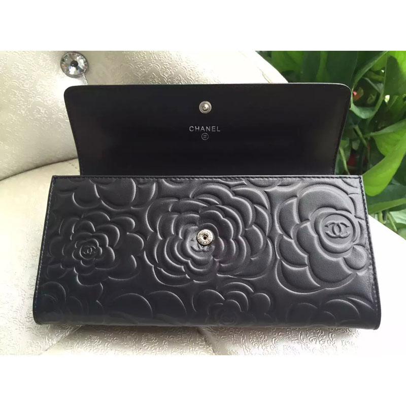 2015 Chanel Camellia Tri-Fold Wallet Original Leater A50084 Black