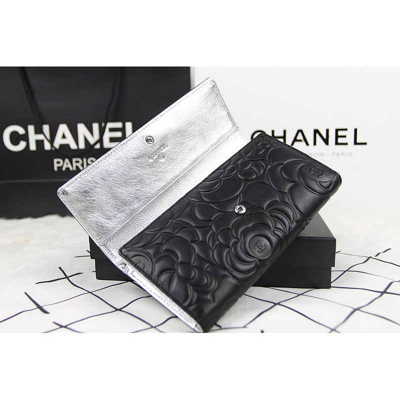 2015 Chanel Camellia Tri-Fold Wallet Original Leater A50084 Black