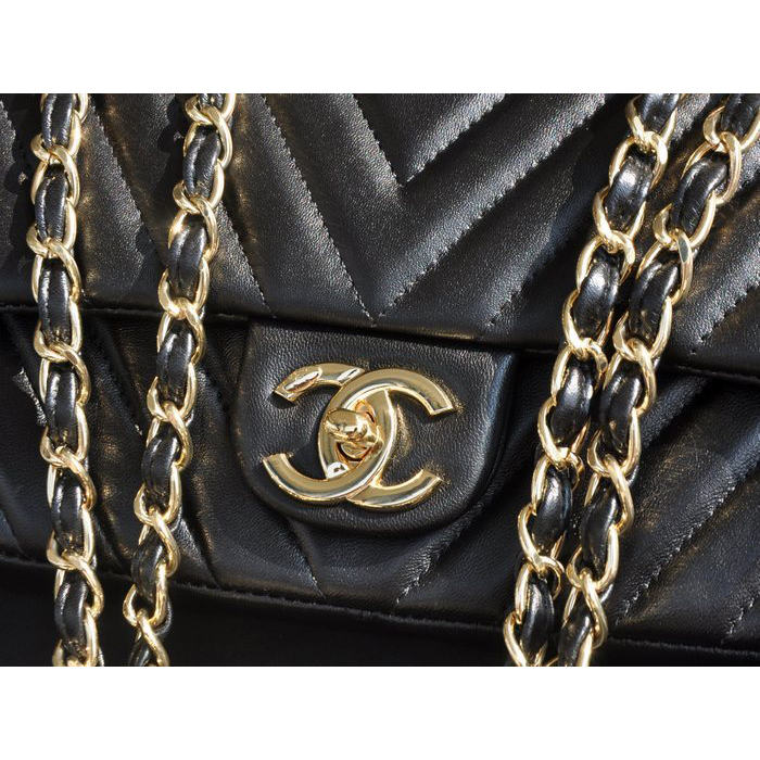 2015 Chanel Classic Flap Bag Sheepskin Leather A92516 Black