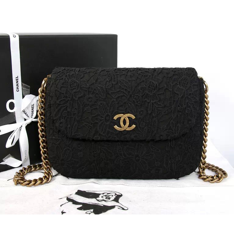 2015 Chanel Classic Flap Bag Villus A00185