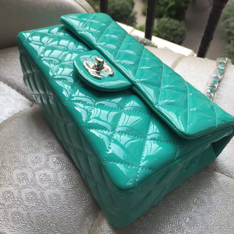 2015 Chanel Classic Flap Bags Original patent leather A1116 in Green