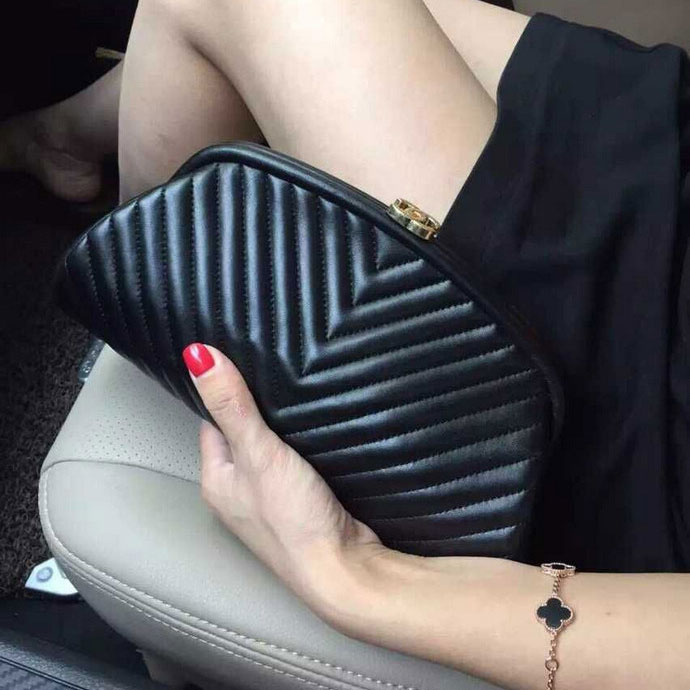 2015 Chanel Clutch Chevron Sheepskin Leather A35487 Black