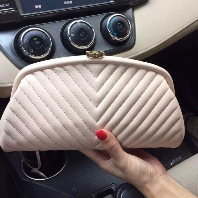 2015 Chanel Clutch Chevron Sheepskin Leather A35487 Offwhite