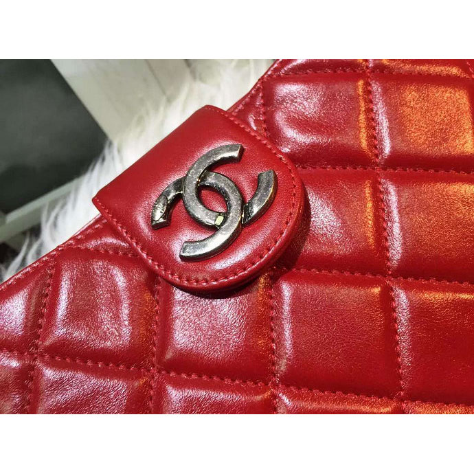 2015 Chanel Clutch bag Iridescent Leather A92335 Red