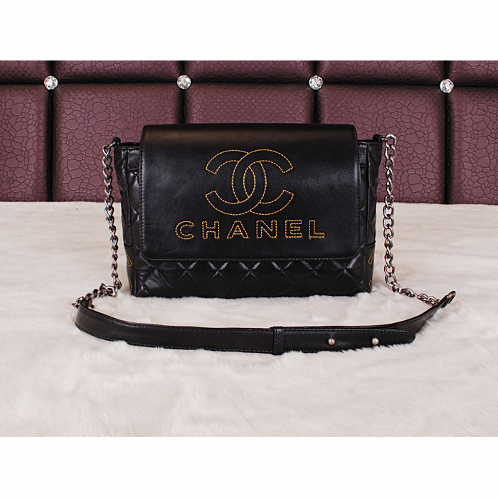 2015 Chanel Cruise shoulder Bag Sheepskin Leather A68058 Black