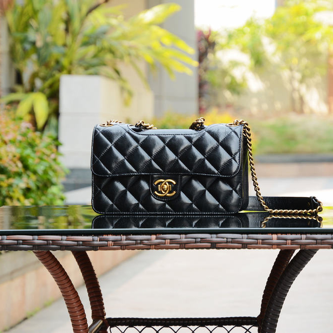 2015 Chanel Flap Shoulder Bag Original Oil wax leather A67031 Black