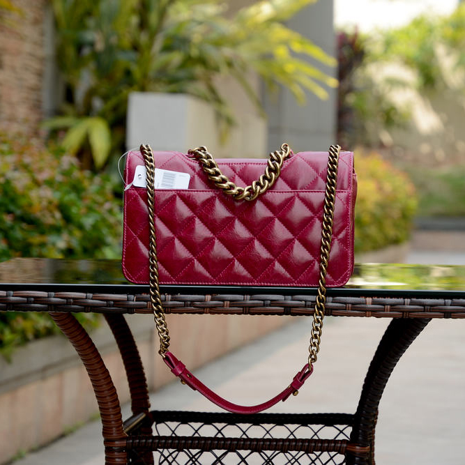 2015 Chanel Flap Shoulder Bag Original Oil wax leather A67031 Claret