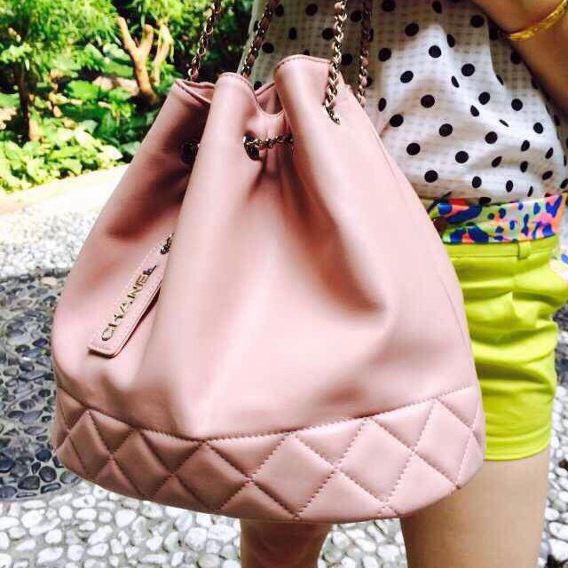 2015 Chanel Hobo Shoulder Bag in Sheepskin Leather A58016 Pink