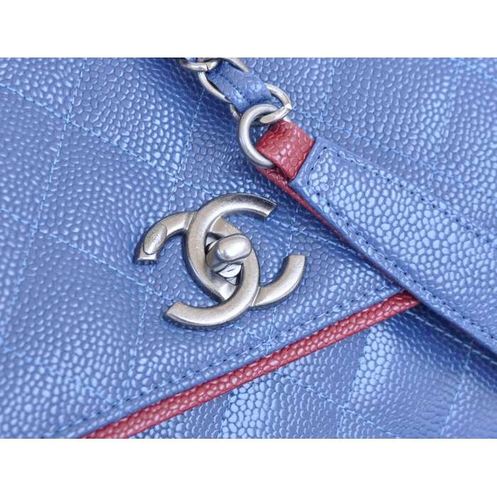 2015 Chanel Large Caviar Leather Messenger Bag A30456 Royal