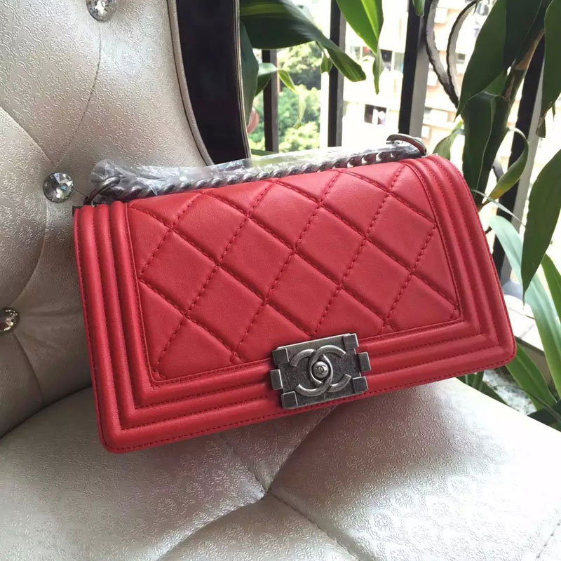 2015 Chanel Le Boy Flap Shoulder Bag Original Leather A92105 in Red