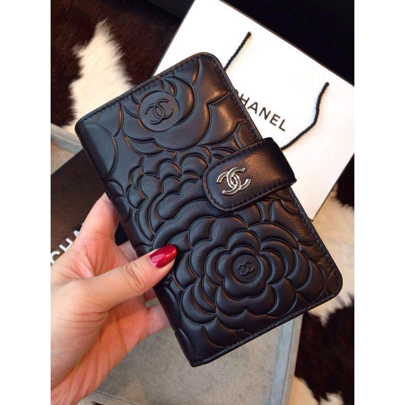 2015 Chanel Matelasse Bi-Fold Wallet Sheepskin Leather A50073 Black