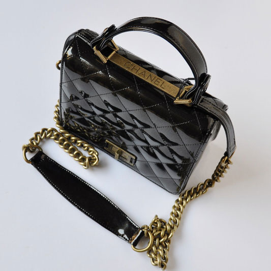 2015 Chanel Patent Leather A69049 Shoulder Bag Black