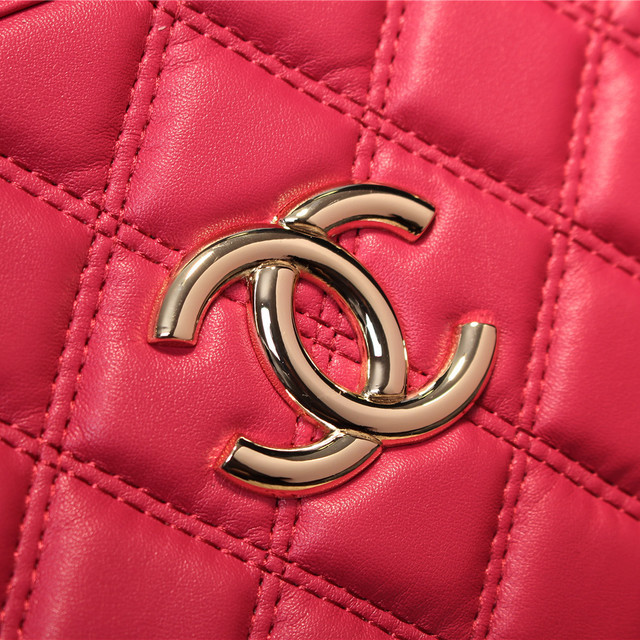 2015 Chanel Sheepskin Leather Shoulder Bag A68038 Rose