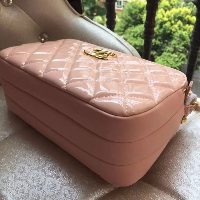 2015 Chanel Shoulder Bag Original patent Leather A99256 Pink