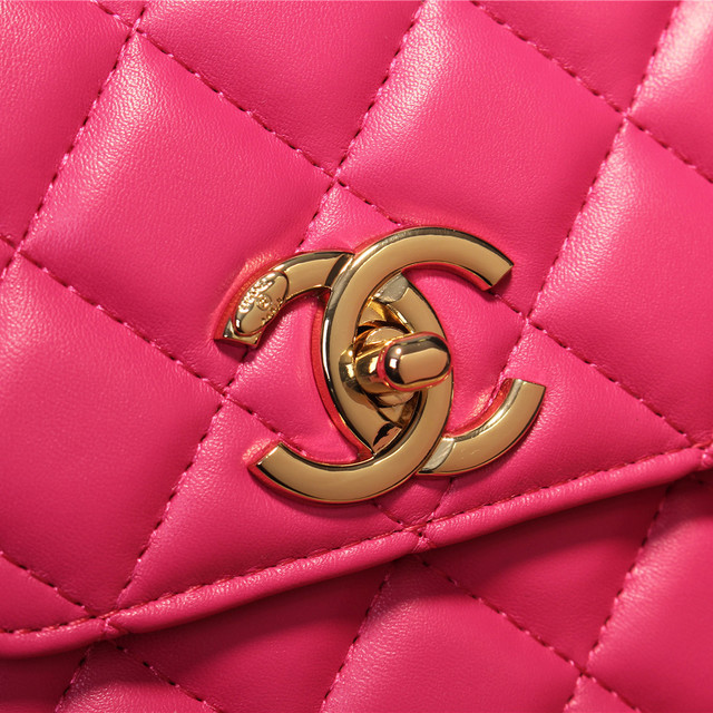 2015 Chanel Shoulder Bag Sheepskin Leather A67059 Rose