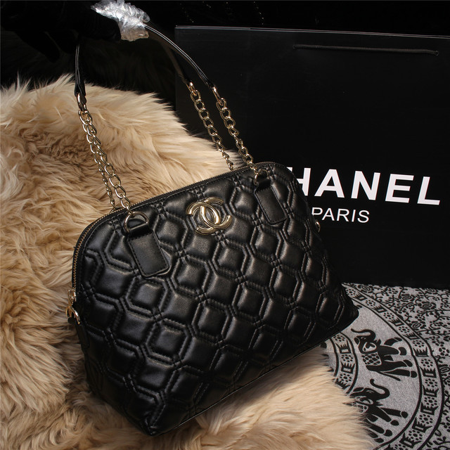 2015 Chanel Shoulder Bag Sheepskin Leather A68029 Black