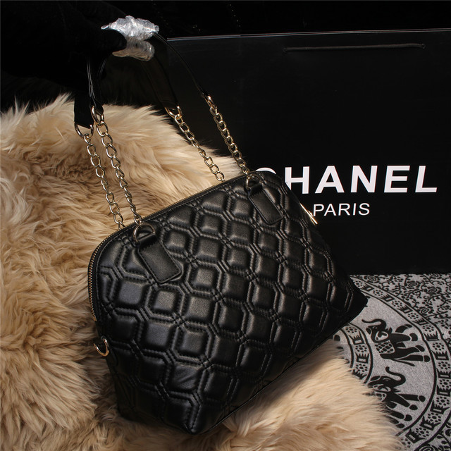 2015 Chanel Shoulder Bag Sheepskin Leather A68029 Black