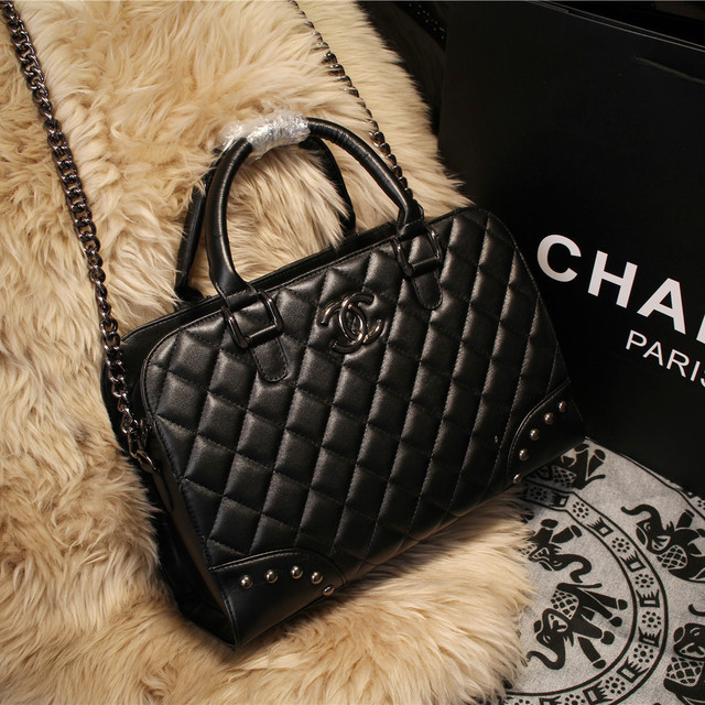 2015 Chanel Shoulder Bag Sheepskin Leather A68055 Black