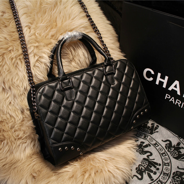 2015 Chanel Shoulder Bag Sheepskin Leather A68055 Black