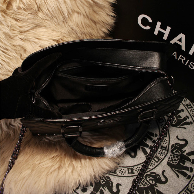 2015 Chanel Shoulder Bag Sheepskin Leather A68055 Black