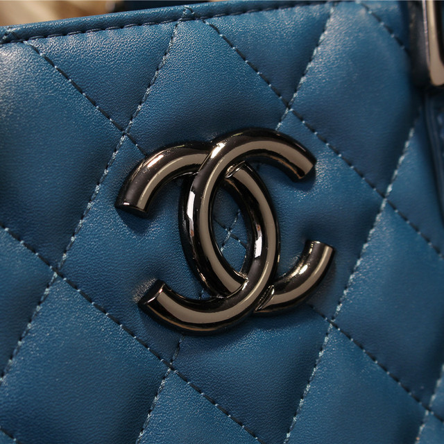 2015 Chanel Shoulder Bag Sheepskin Leather A68055 Medium Blue