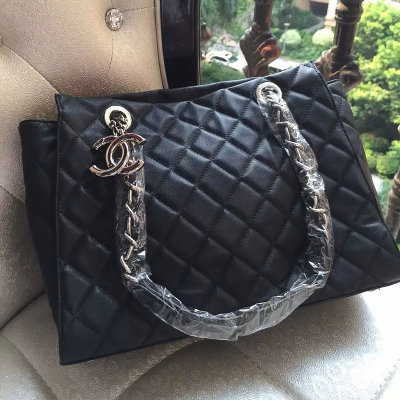 2015 Chanel Shoulder Bag in Original Leather A94059 Black