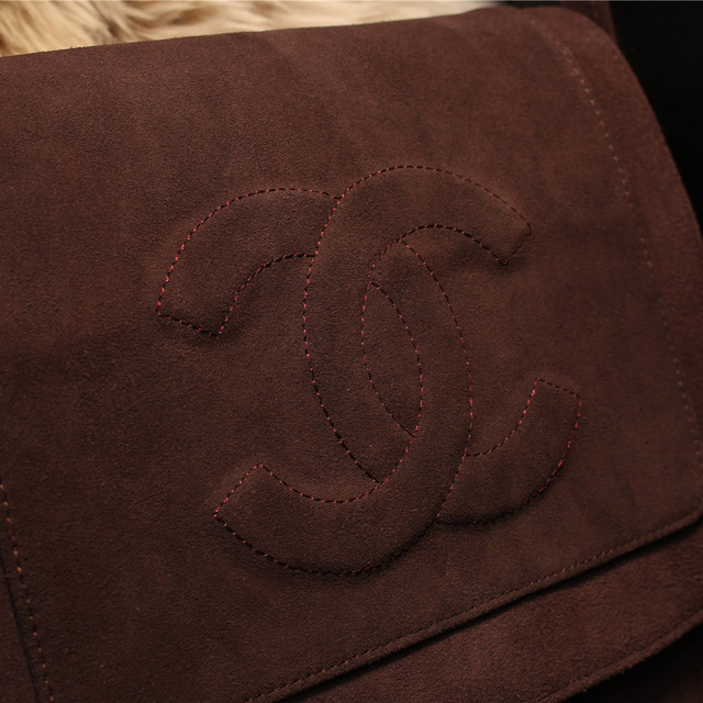 2015 Chanel Suede Leather Messenger Bag A68033 Brown