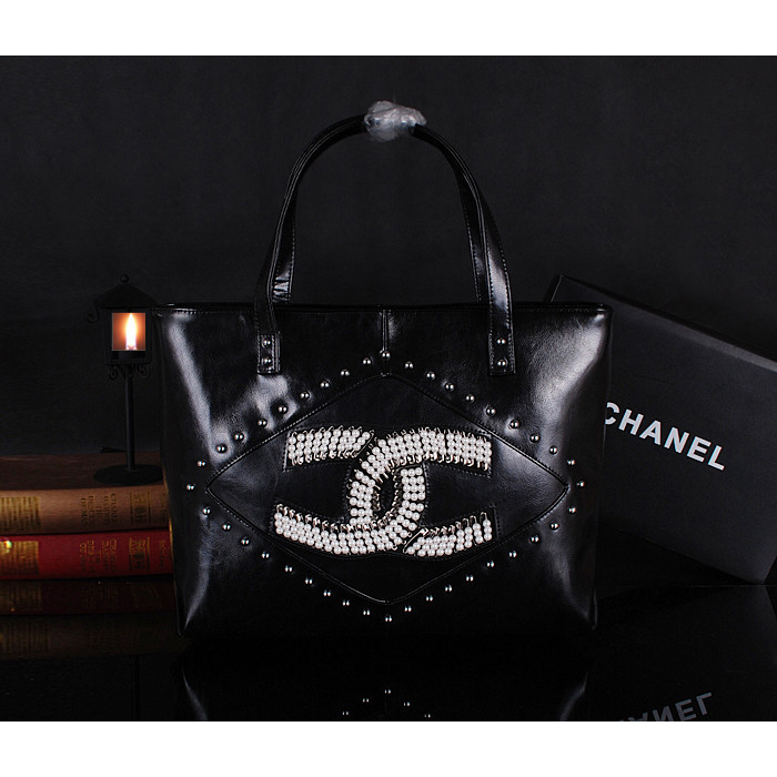 2015 Chanel Tote Bag Bright Leather A68088 Black