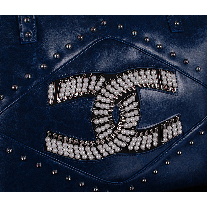 2015 Chanel Tote Bag Bright Leather A68088 Royal