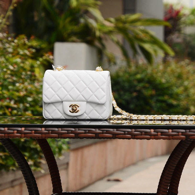 2015 Chanel mini Classic Flap Bag White Sheepskin leather A37585 Gold