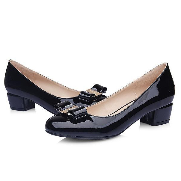 2015 Ferragamo patent leather bow shoes