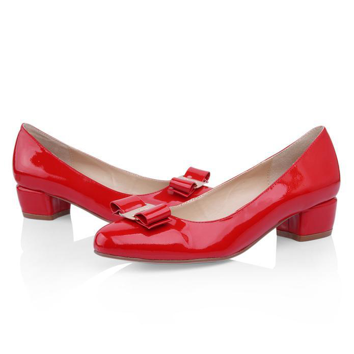 2015 Ferragamo patent leather bow shoes