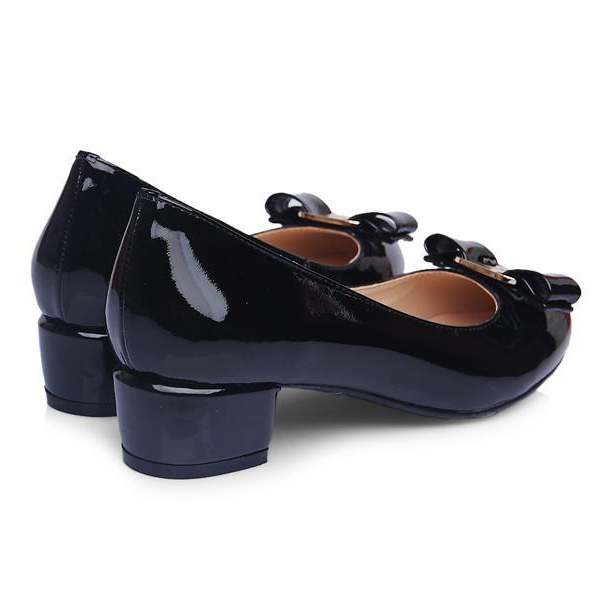 2015 Ferragamo patent leather bow shoes