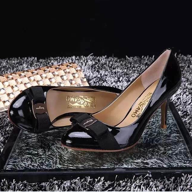 2015 Ferragamo women patent leather high-heeled shoes