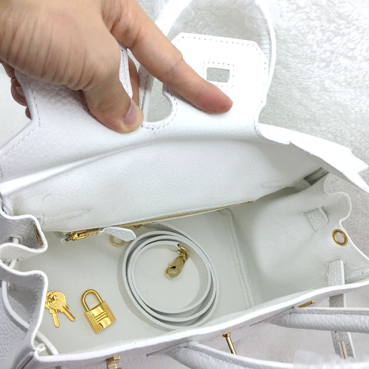 2015 Hermes Birkin 25CM clemence leather in White with Gold hardware