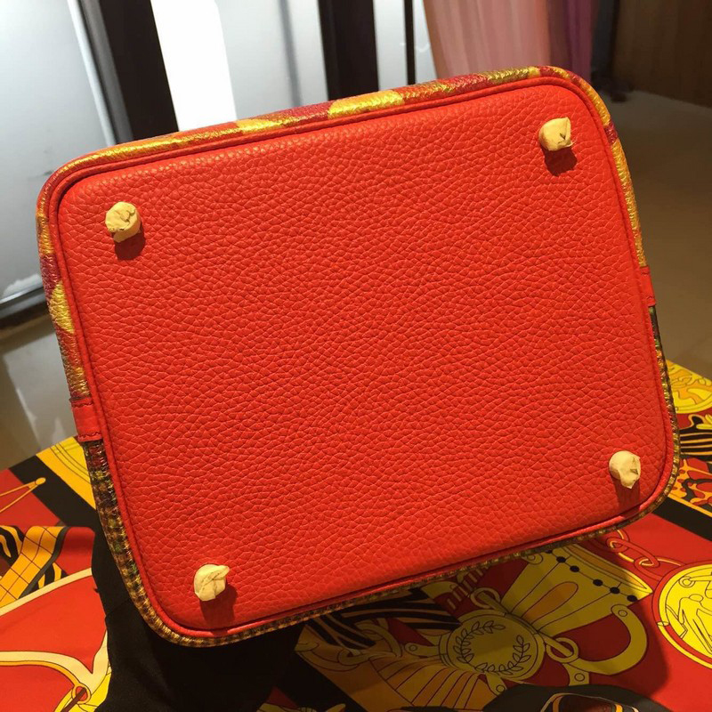 2015 Hermes Picotin Lock MM Bag in Original Leather